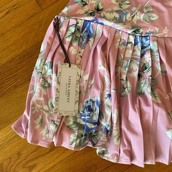 Laura Ashley Tennis and Golf Skort Pink with Floral Print Women’s Size Small NWT - Picture 2 of 6